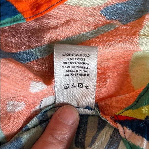 John Mark Tropical Floral Print Top - Picture 7 of 10